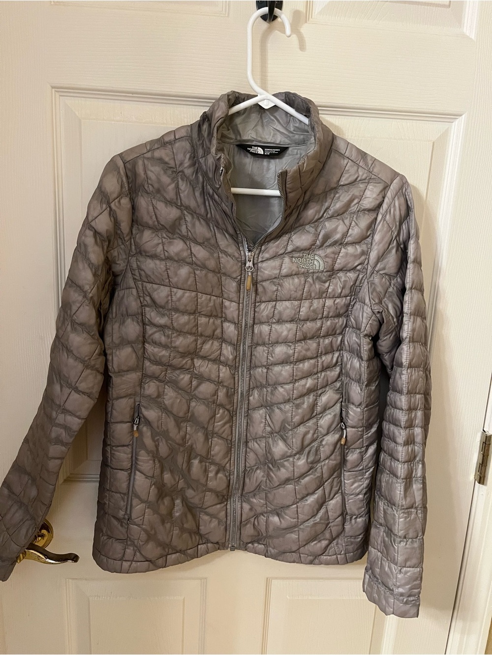 The North Face Women’s Puffer Jacket Coat Winter Silver Gray Medium